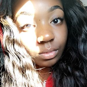 Meet your Posher, Lala